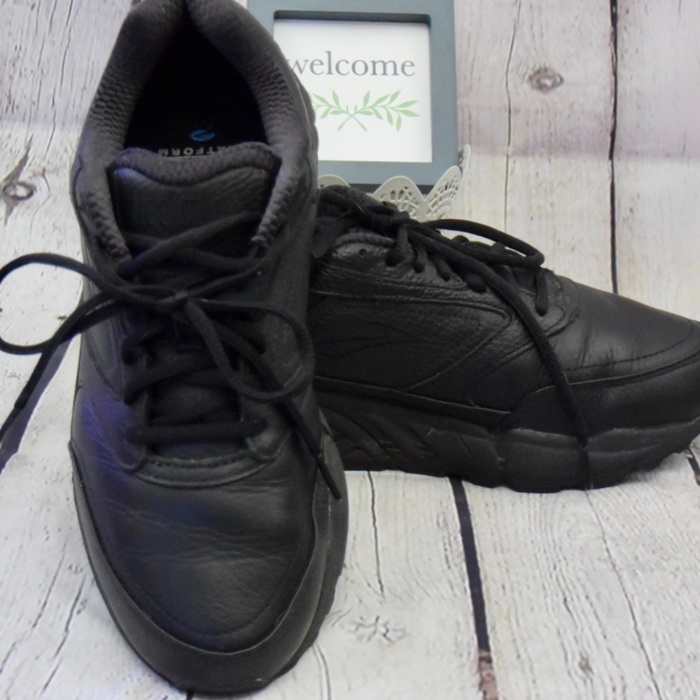 Brooks Addiction Walker Leather Women’s Shoes 👟